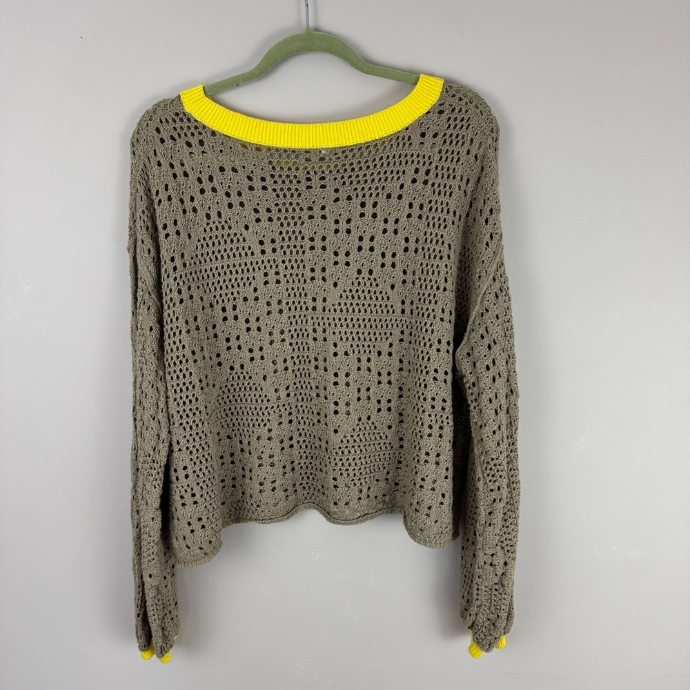 Free People Home Run Cropped Sweater Tan Yellow Trim Size M Boxy Fit - Picture 12 of 14